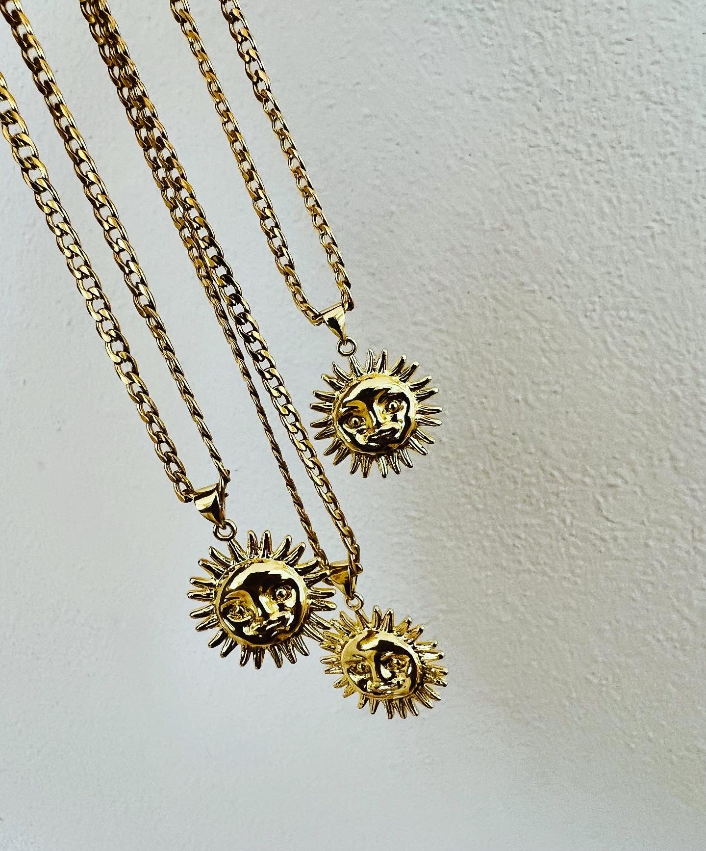 SOLÉ NECKLACE