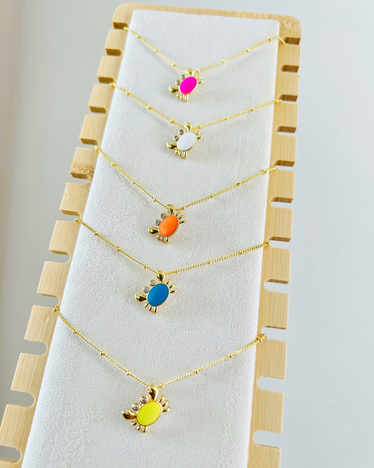 CUTIE CRAB NECKLACE